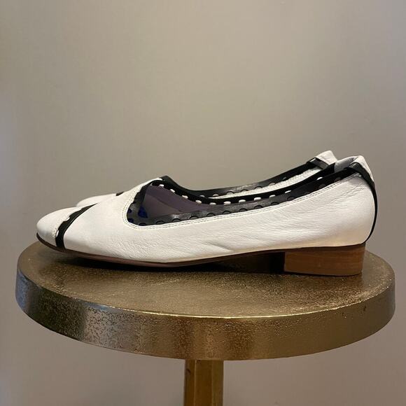 Everybody by BZ Moda 7M (EU 37) Leather Flats | Rare White & Black Scalloped Vtg - Picture 2 of 10